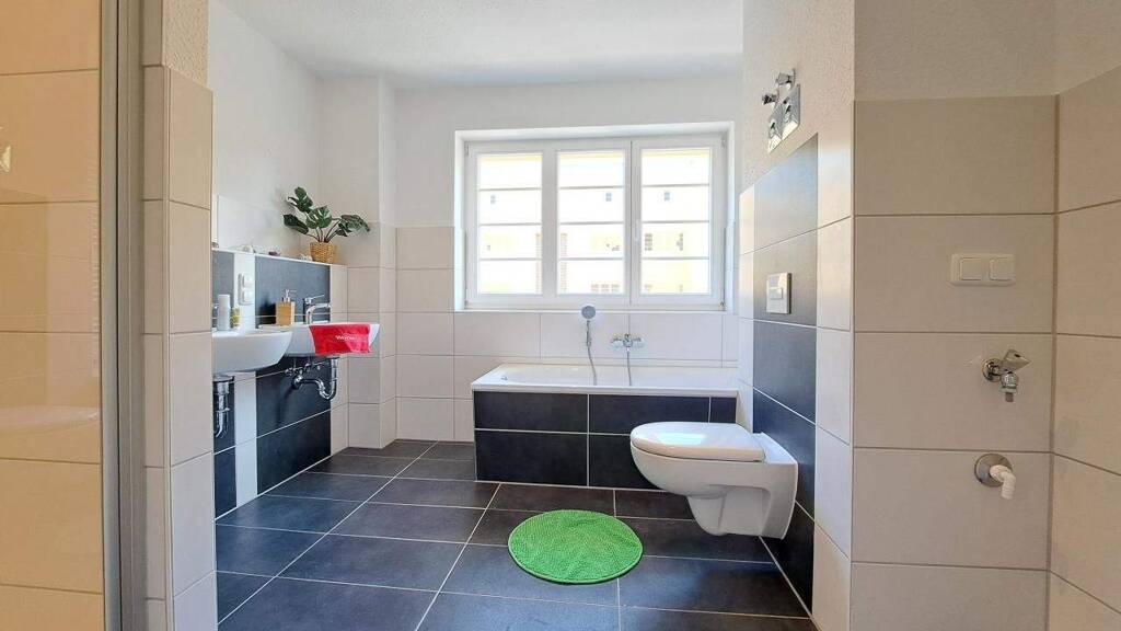 Wohnung zur Miete 1.336 € 5 Zimmer 127,2 m² 1. Geschoss Erxleber Str. 4 Stadtfeld West Magdeburg 39110