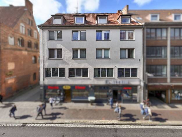 Wohn- und Geschäftshaus zum Kauf als Kapitalanlage geeignet 2.250.000 € 1.111 m² 579 m² Grundstück teilbar ab 1.111 m² Innenstadt Lübeck 23552