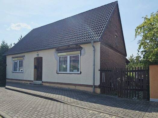 Einfamilienhaus zum Kauf 53.000 € 4 Zimmer 110 m² 332 m² Grundstück Vockerode Oranienbaum 06785