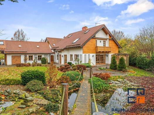 Gewerbeobjekt zum Kauf als Kapitalanlage geeignet 8 Zimmer 600 m² 2.892 m² Grundstück Waldershof 95679