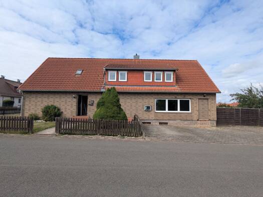 Mehrfamilienhaus zum Kauf provisionsfrei 150.000 € 7 Zimmer 160 m² 800 m² Grundstück frei ab sofort Echte Kalefeld 37589