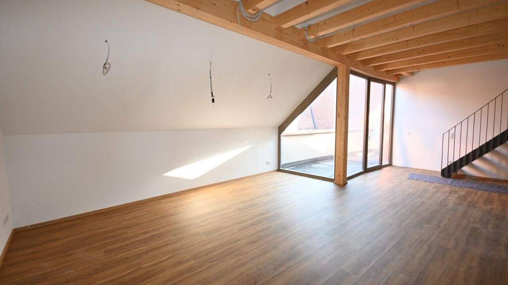 Maisonette zur Miete 1.300 € 3 Zimmer 133,3 m² 2. Geschoss Berching 92334