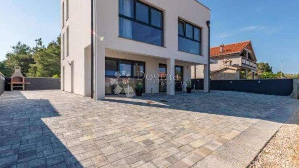 Haus zum Kauf 720.000 € 10 Zimmer 250 m² Vir