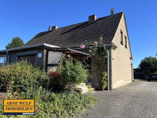 Doppelhaushälfte zum Kauf 87.000 € 4 Zimmer 70 m² 927 m² Grundstück Passow 19386