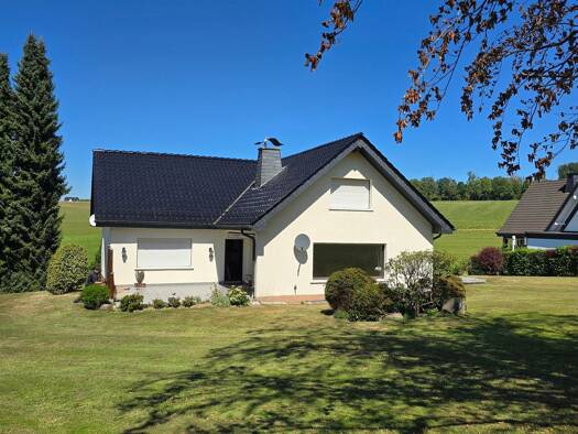 Wohnung zur Miete 825 € 2,5 Zimmer 90 m² Geschoss 1/2 frei ab 01.09.2026 Altenrath-Böhl Lindlar 51789