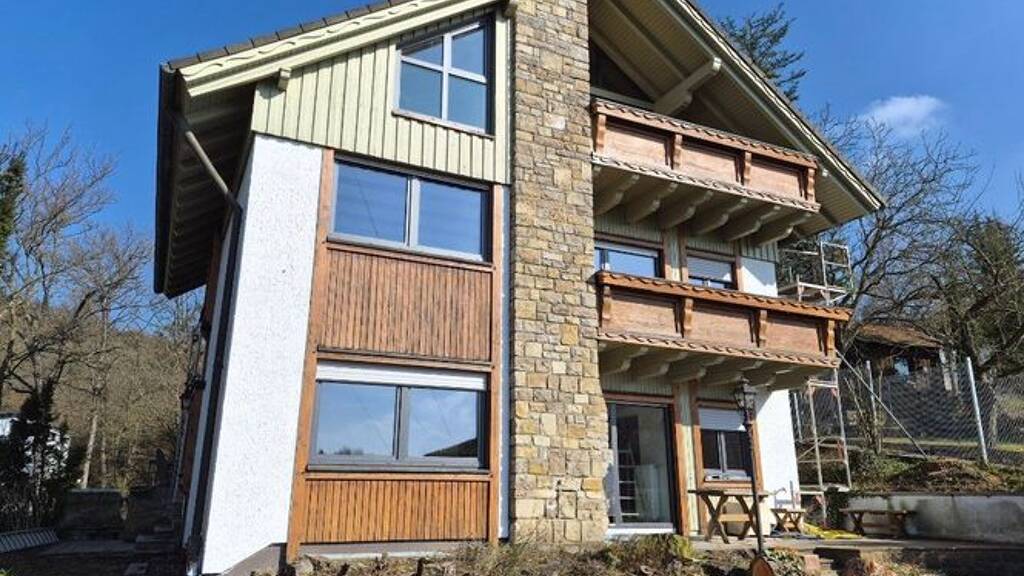 Wohnung zur Miete 1.300 € 3,5 Zimmer 96 m² Geschoss 1/3 frei ab 01.05.2026 Unterdürrbach Würzburg 97080