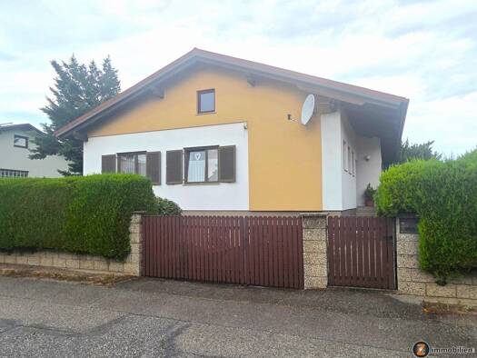 Bungalow zum Kauf 449.000 € 4 Zimmer 114 m² 726 m² Grundstück Sollenau 2601