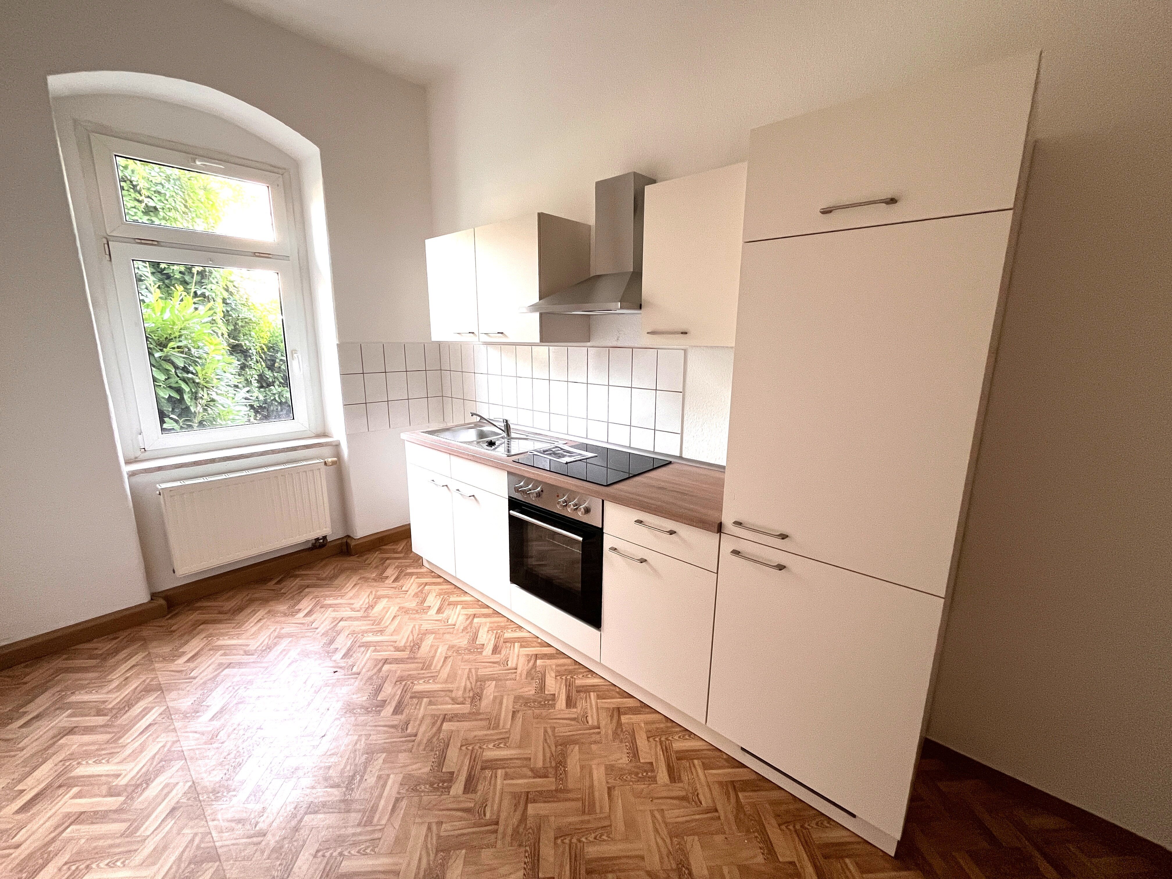 Wohnung zur Miete 350 € 2 Zimmer 61,4 m²<br/>Wohnfläche EG<br/>Geschoss ab sofort<br/>Verfügbarkeit Friedrich-Engels-Str. 2 Innenstadt Riesa 01589