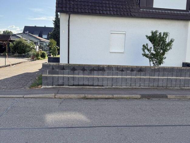 Doppelhaushälfte zum Kauf provisionsfrei 499.000 € 5 Zimmer 110 m² 580 m² Grundstück Danzigerstraße 8 Heitersheim Heitersheim 79423
