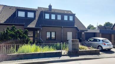 Doppelhaushälfte zum Kauf 7 Zimmer 160 m² 548 m² Grundstück frei ab 31.07.2025 Vennhausen Düsseldorf 40627