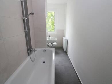 Wohnung zur Miete 489 € 4 Zimmer 69,5 m² 2. Geschoss Maxim-Gorki-Straße 96 Freiberg Freiberg 09599