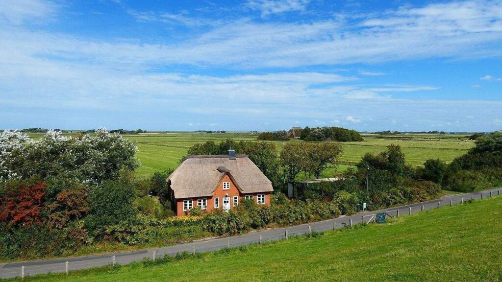 Einfamilienhaus zum Kauf 895.000 € 5 Zimmer 150 m² 2.319 m² Grundstück frei ab sofort Westerhever 25881