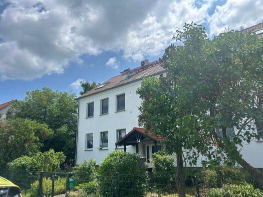 Wohnung zur Miete 669 € 3,5 Zimmer 96 m² 2. Geschoss frei ab sofort Schiepzig Salzatal 06198