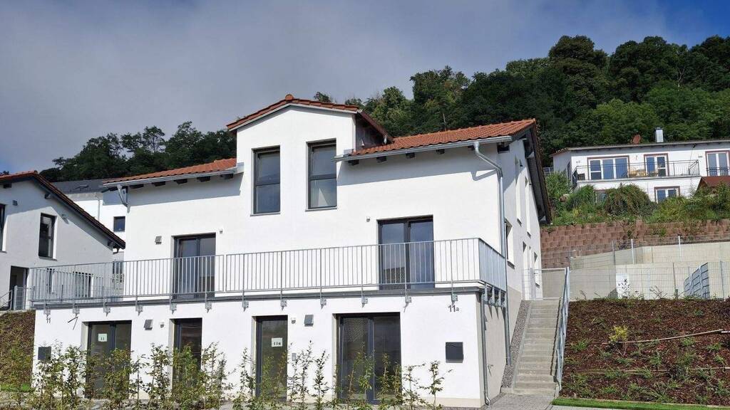 Doppelhaushälfte zur Miete - Erstbezug 1.950 € 5 Zimmer 164 m² frei ab sofort Münchshofen Teublitz 93158