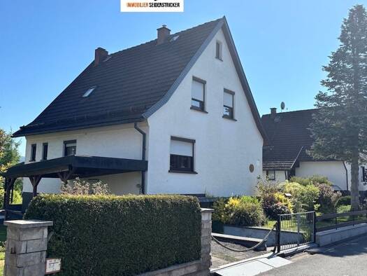 Haus zum Kauf 225.000 € 5 Zimmer 110 m² 591 m² Grundstück Oberlind Sonneberg , Thür 96515