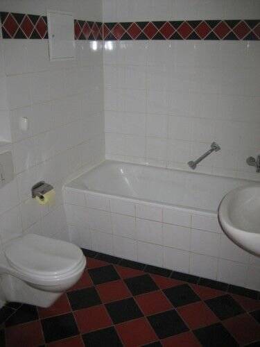 Property thumbnail 2