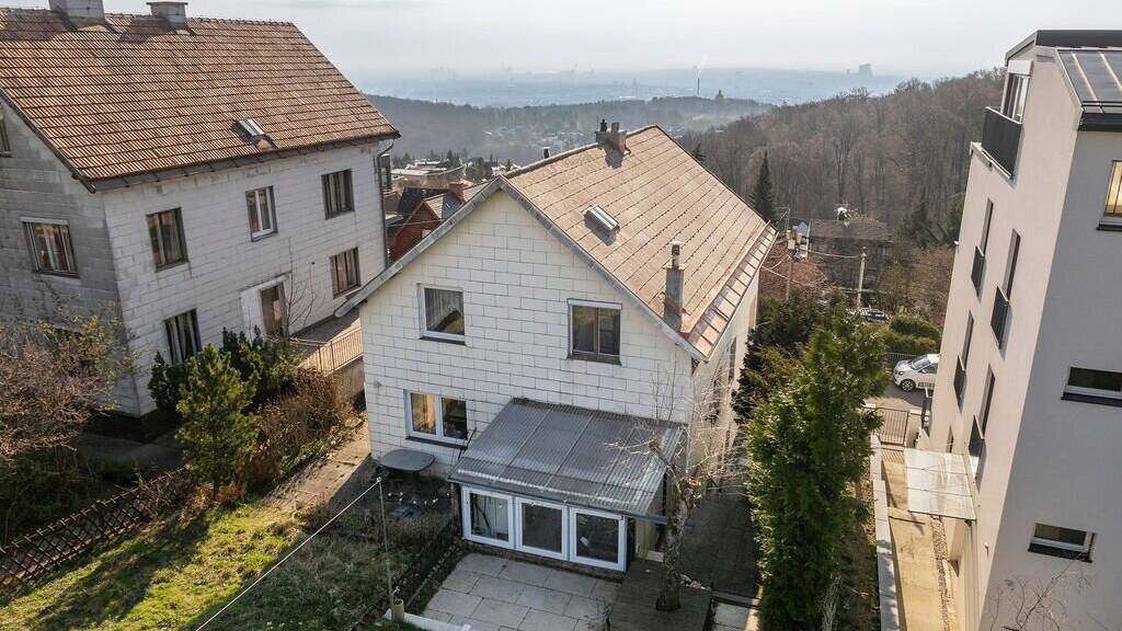 Mehrfamilienhaus zum Kauf 850.000 € 6 Zimmer 180 m² 427 m² Grundstück frei ab 01.09.2026 Wien 1140