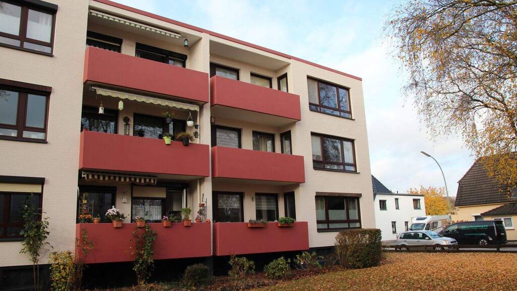 Wohnung zum Kauf 120.000 € 4 Zimmer 93,5 m² 1. Geschoss frei ab sofort Wacholderweg 15 Leherheide Bremerhaven 27578