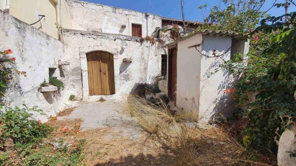 Einfamilienhaus zum Kauf 50.000 € 3 Zimmer 86 m² 100 m² Grundstück * * Vori 702 00