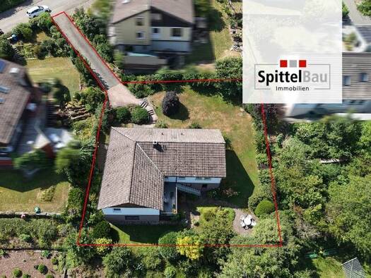 Einfamilienhaus zum Kauf 379.000 € 7 Zimmer 194 m² 912 m² Grundstück Sulgen Schramberg 78713