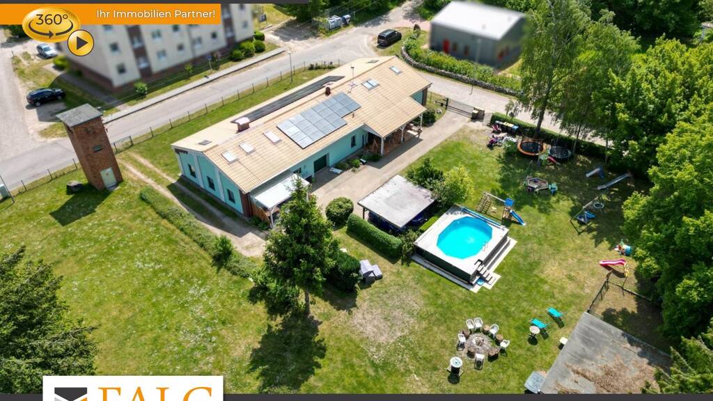 Einfamilienhaus zum Kauf 420.000 € 9 Zimmer 256,8 m² 2.495 m² Grundstück Friedrichsfelde Ankershagen 17219