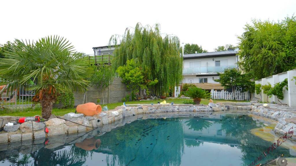 Sonstiges zum Kauf als Kapitalanlage geeignet 1.250.000 € 15 Zimmer 631,8 m² 1.001 m² Grundstück Podersdorf am See 7141