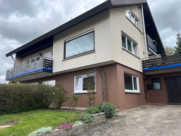 Mehrfamilienhaus zum Kauf 525.000 € 10 Zimmer 277,5 m² 878 m² Grundstück Kirchdorf Brigachtal 78086