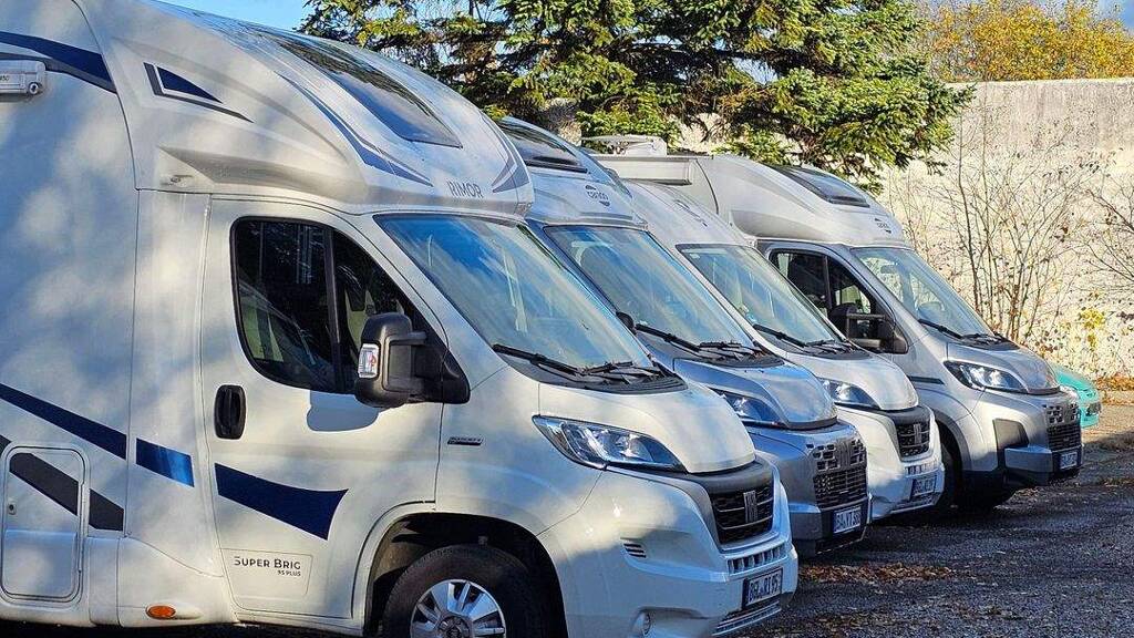 Außenstellplatz zum Kauf provisionsfrei Georg-Wrede-Straße nahe Bahnhof Freilassing 83395