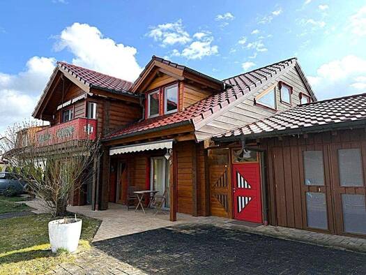 Einfamilienhaus zum Kauf 350.000 € 8 Zimmer 255 m² 943 m² Grundstück Obersuhl Wildeck / Obersuhl 36208