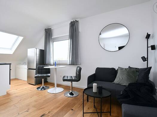 Wohnung zur Miete auf Zeit 990 € 2 Zimmer 28 m² frei ab sofort Weilimdorf Stuttgart 70499