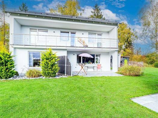 Einfamilienhaus zum Kauf 735.000 € 6,5 Zimmer 250 m² 1.439 m² Grundstück Sauerbruchstraße 3 Meyernberg Bayreuth / Meyernberg 95447