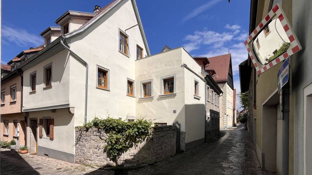 Stadthaus zum Kauf 448.000 € 4 Zimmer 135 m² 80 m² Grundstück Ochsenfurt 97199