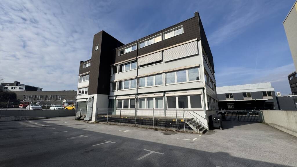 Büro zur Miete provisionsfrei 2.006 m² Bürofläche teilbar ab 440 m² Holsterhausen Essen 45145