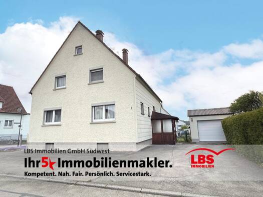 Einfamilienhaus zum Kauf 215.000 € 6 Zimmer 128 m² 758 m² Grundstück frei ab sofort Stetten Stetten am kalten Markt 72510