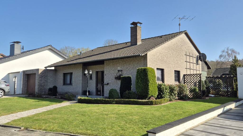 Einfamilienhaus zum Kauf 359.000 € 3 Zimmer 105 m² 703 m² Grundstück Ratheim Hückelhoven 41836