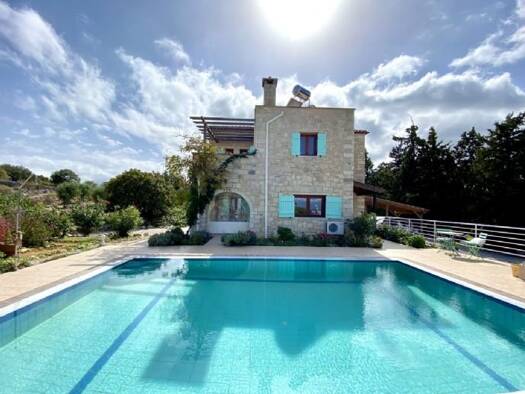 Villa zum Kauf 675.000 € 4 Zimmer 110 m² 4.600 m² Grundstück Municipality of Chania 73007