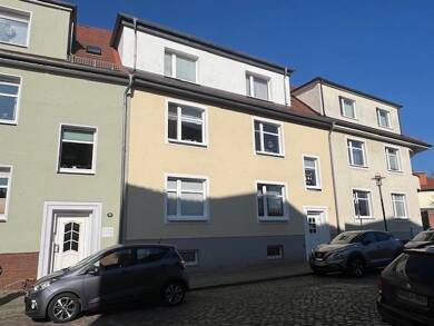 Mehrfamilienhaus zum Kauf als Kapitalanlage geeignet 289.000 € 244,3 m² 317 m² Grundstück Güstrow Güstrow 18273