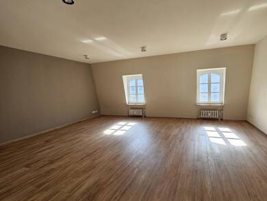Bürofläche zur Miete 2.105 € 5 Zimmer 181 m² Bürofläche teilbar ab 181 m² Innenstadt Trier 54290