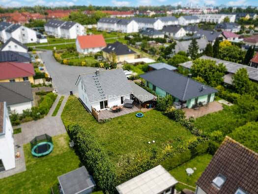 Einfamilienhaus zum Kauf 529.000 € 4 Zimmer 114 m² 548 m² Grundstück frei ab 01.01.2027 Stettiner Str. 12 Lichtenhagen Rostock 18109