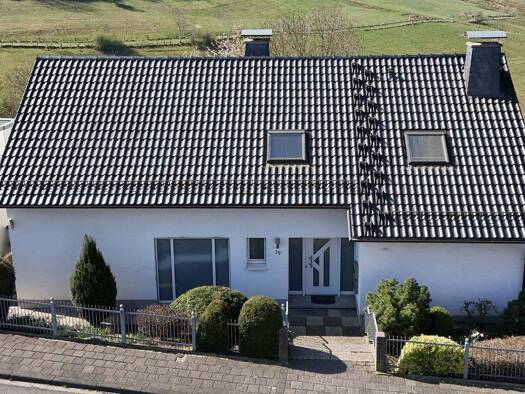 Mehrfamilienhaus zum Kauf 219.000 € 9 Zimmer 180,4 m² 765 m² Grundstück Rüthen 59602