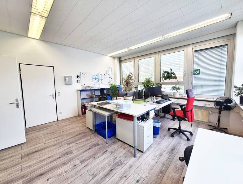 Bürofläche zur Miete 9,20 € 218,5 m² Bürofläche Brunhamstraße 21 Aubing-Süd München 81249