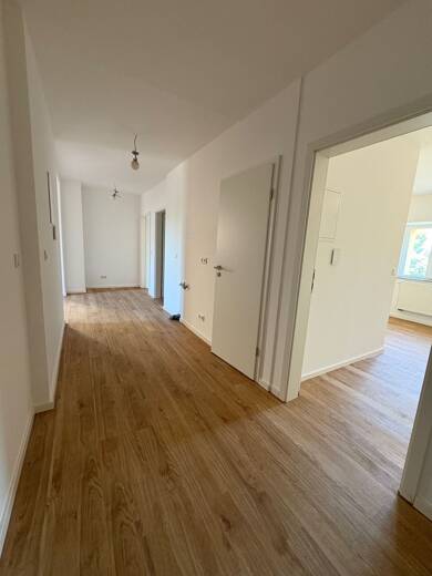 Wohnung zur Miete 790 € 2,5 Zimmer 85 m² Geschoss 1/2 Gundelsheim 96163