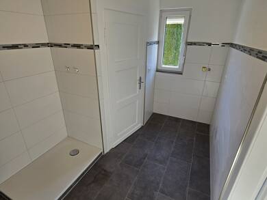 Wohnung zur Miete 599 € 3 Zimmer 70,3 m² Dachgeschoss, 2. Geschoss frei ab sofort Marienstrasse 19 Kirchen Kirchen (Sieg) 57548