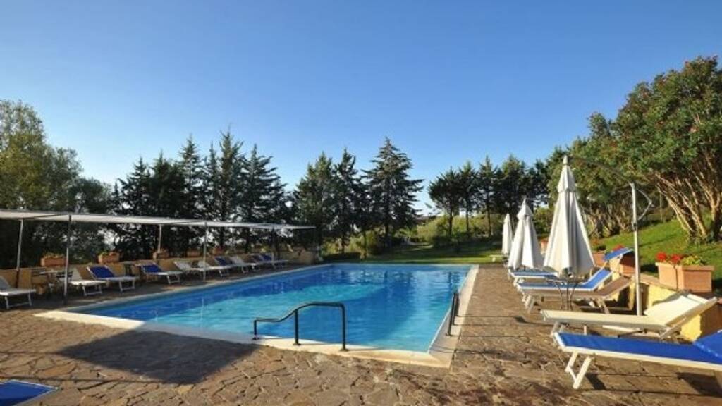 Haus zum Kauf 6.000.000 € 1 Zimmer 3.625 m² 1.800.000 m² Grundstück Castellina in Chianti 53011