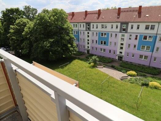 Wohnung zur Miete 348 € 3 Zimmer 58 m² 2. Geschoss frei ab sofort Albert-Schweitzer-Straße 6 Altendorf Chemnitz 09116