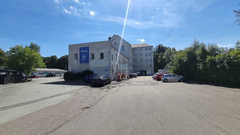 Bürogebäude zum Kauf als Kapitalanlage geeignet 4.639 m² 5.955 m² Grundstück Lößnitz 08294