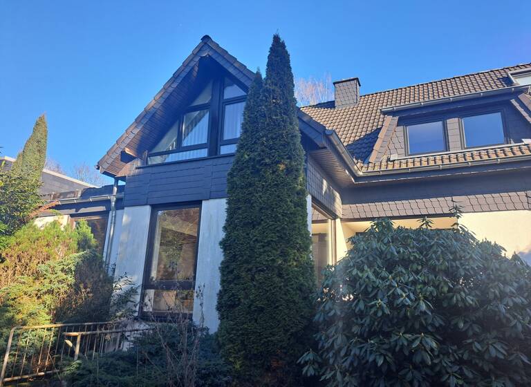 Mehrfamilienhaus zum Kauf 545.000 € 228 m²<br/>Wohnfläche 472 m²<br/>Grundstück ab sofort<br/>Verfügbarkeit Steinbüchel Leverkusen 51377