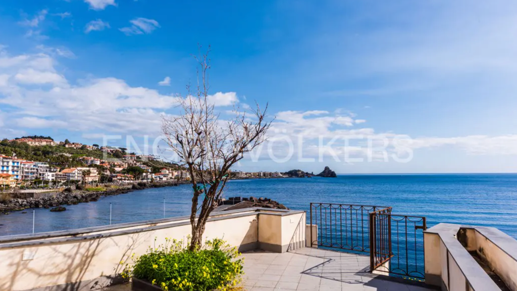 Villa zum Kauf 9 Zimmer 210 m² frei ab sofort Via Guglielmo Marconi 24 Aci Castello 95021