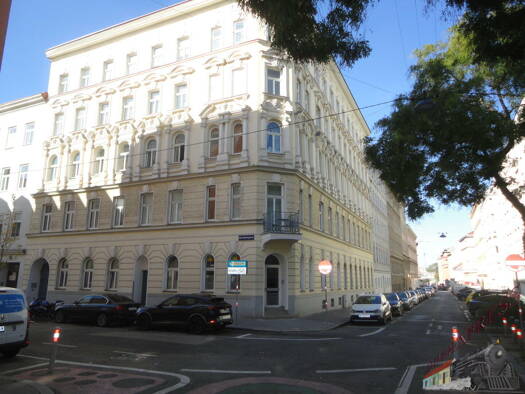 Mehrfamilienhaus zum Kauf als Kapitalanlage geeignet 594.000 € 1.610 m² 503 m² Grundstück Favoriten 1100