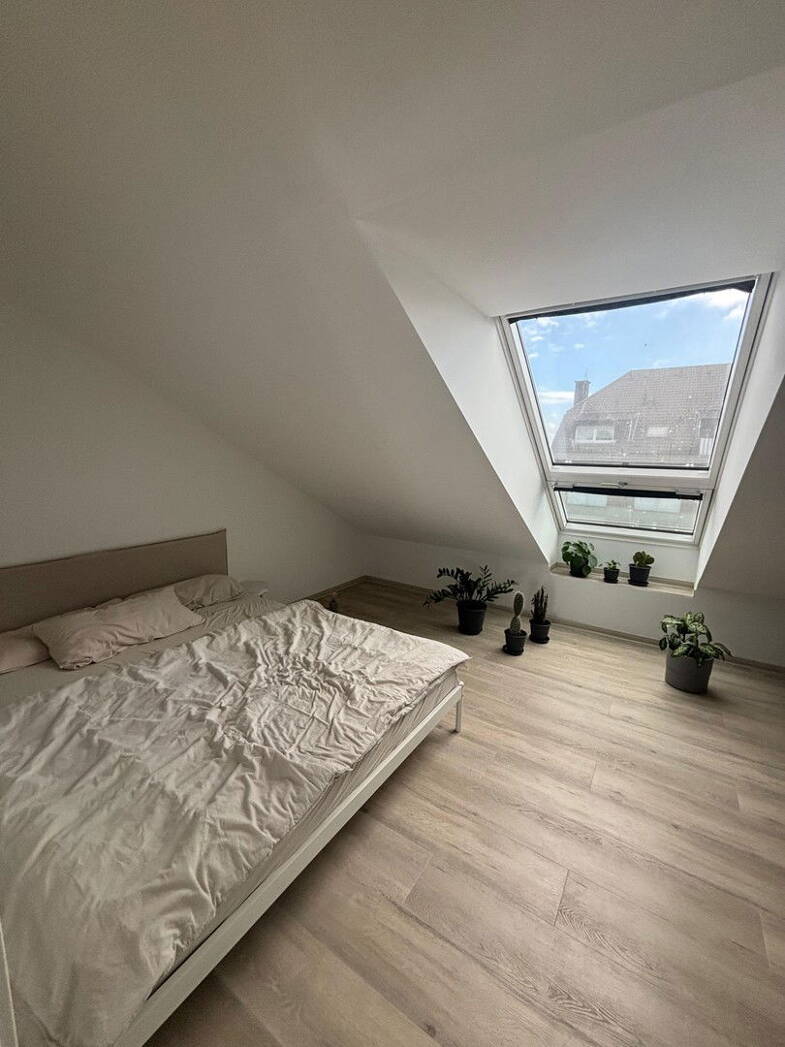 Wohnung zur Miete 715 € 2 Zimmer 70 m² Dachgeschoss, 3. Geschoss Werler Straße 106 Statistischer Bezirk 13 Hamm 59063